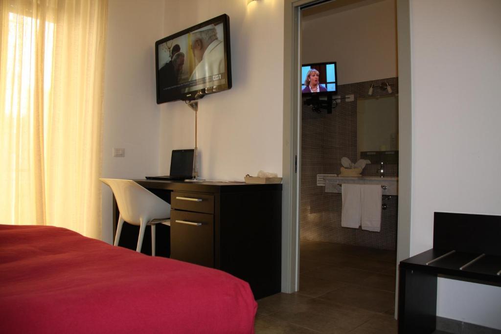 Bcomfort Hotel Cagliari Exterior foto