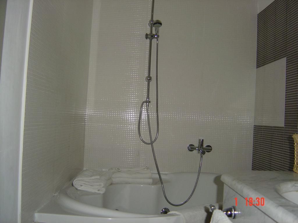 Bcomfort Hotel Cagliari Quarto foto