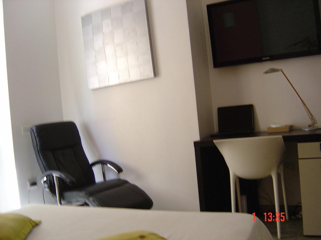 Bcomfort Hotel Cagliari Quarto foto