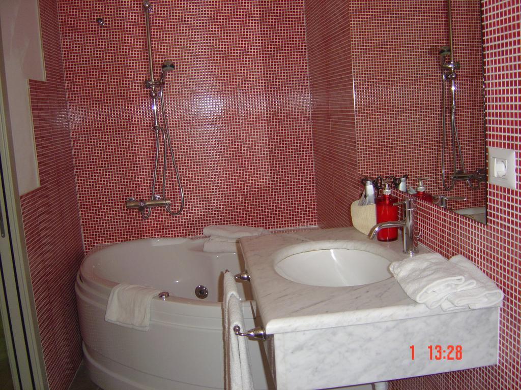 Bcomfort Hotel Cagliari Quarto foto