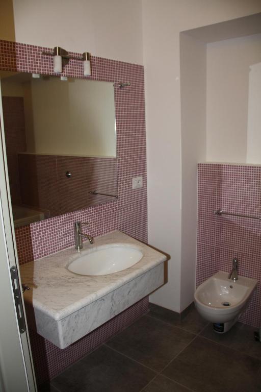 Bcomfort Hotel Cagliari Exterior foto